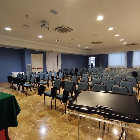 Astra Hotel Ferrara Dış mekan fotoğraf