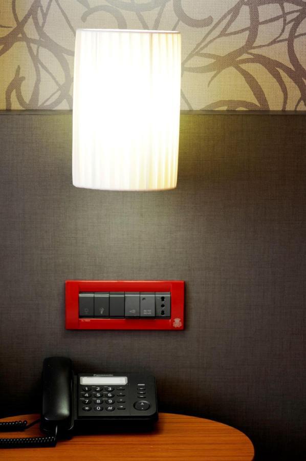 Astra Hotel Ferrara Dış mekan fotoğraf