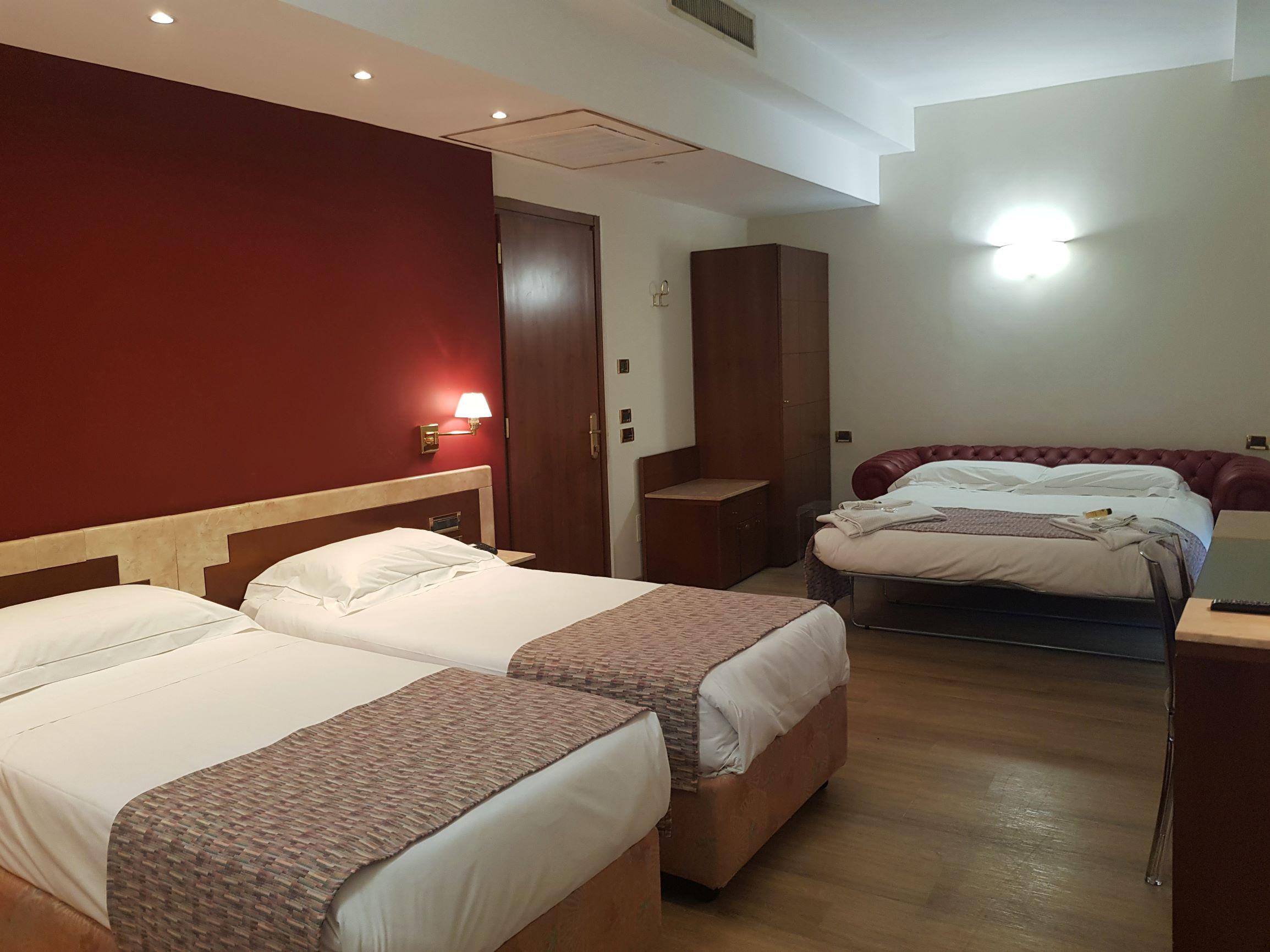 Astra Hotel Ferrara Dış mekan fotoğraf