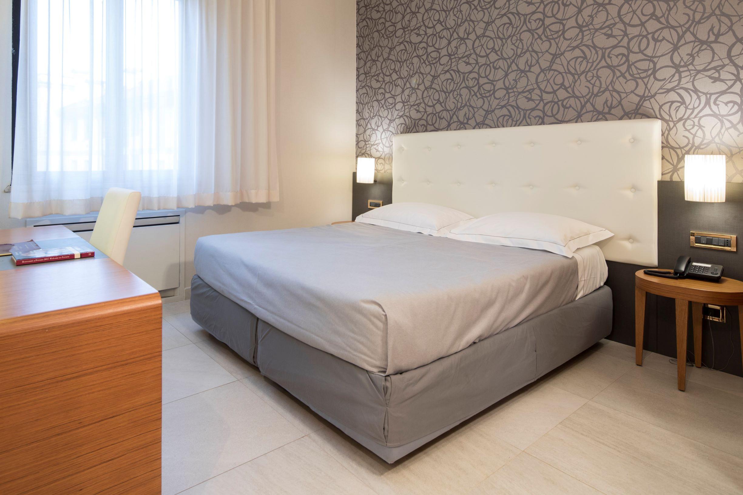 Astra Hotel Ferrara Dış mekan fotoğraf