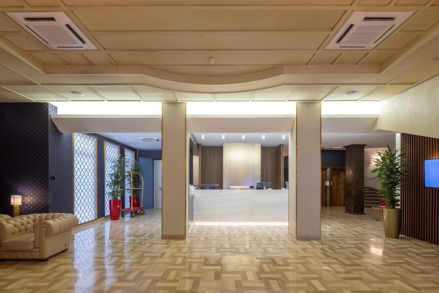 Astra Hotel Ferrara Dış mekan fotoğraf